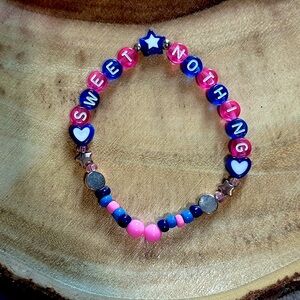 5 for $10 Taylor Swift Handmade Friendship Beaded Bracelet
“Sweet Nothing”